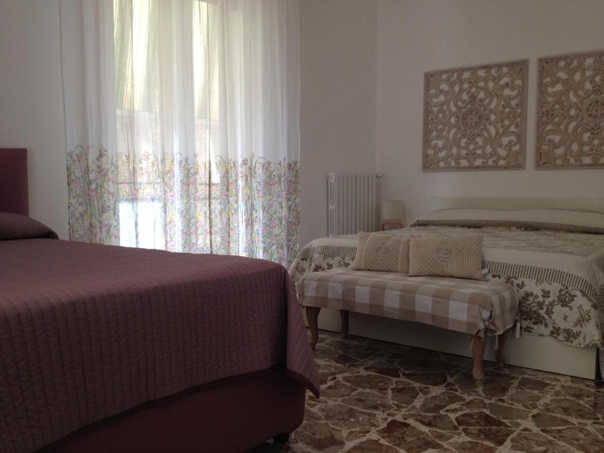 Il Piccolo Attico Bed & Breakfast Калтаджироне Екстериор снимка
