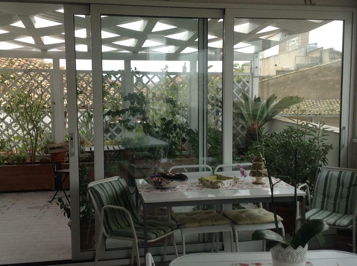 Il Piccolo Attico Bed & Breakfast Калтаджироне Екстериор снимка