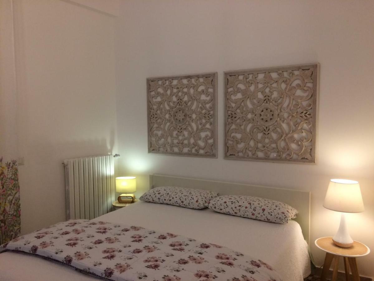 Il Piccolo Attico Bed & Breakfast Калтаджироне Екстериор снимка