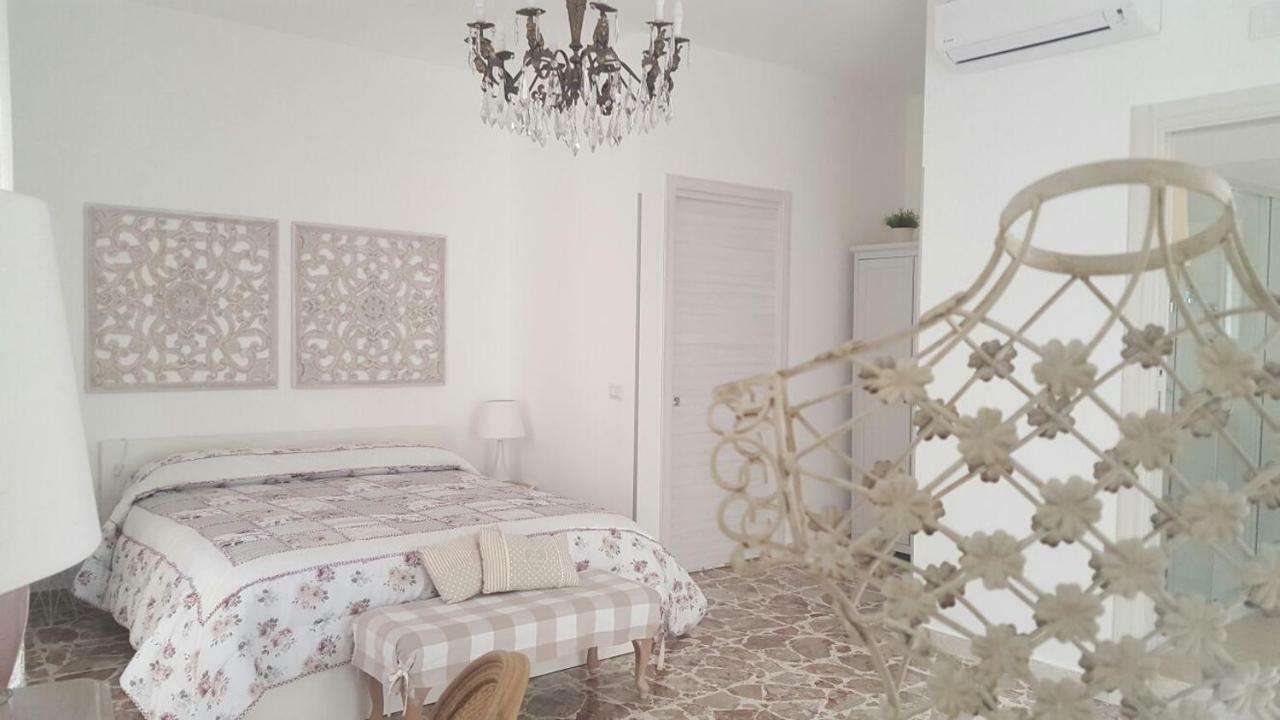 Il Piccolo Attico Bed & Breakfast Калтаджироне Екстериор снимка