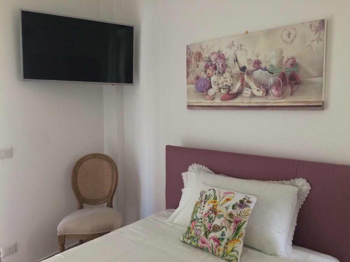 Il Piccolo Attico Bed & Breakfast Калтаджироне Екстериор снимка